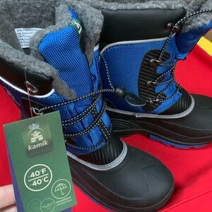 Kamik size 2 (see measurement photos) winter boots. NWT!!